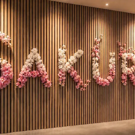 Sakura * Милан